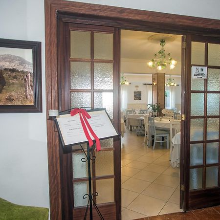 Hotel Martorell By Mhr Colonia de Sant Jordi ภายนอก รูปภาพ