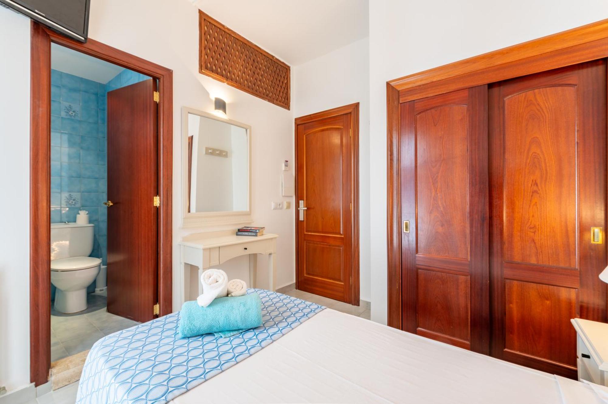 Hotel Martorell By Mhr Colonia de Sant Jordi ภายนอก รูปภาพ
