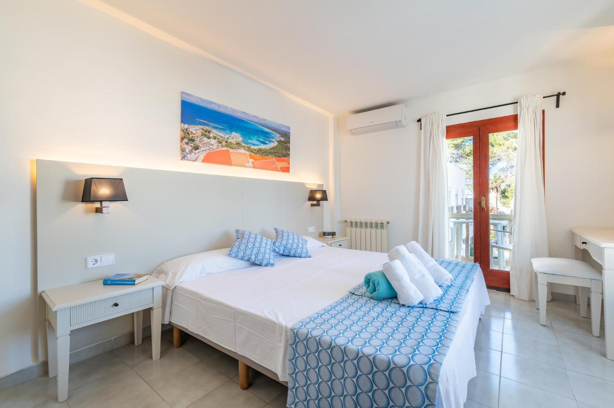 Hotel Martorell By Mhr Colonia de Sant Jordi ภายนอก รูปภาพ